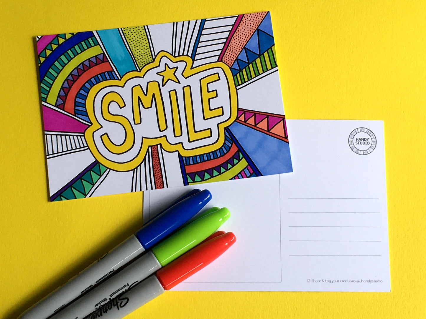 HAPPY PACK – Colouring In Postcard Pack